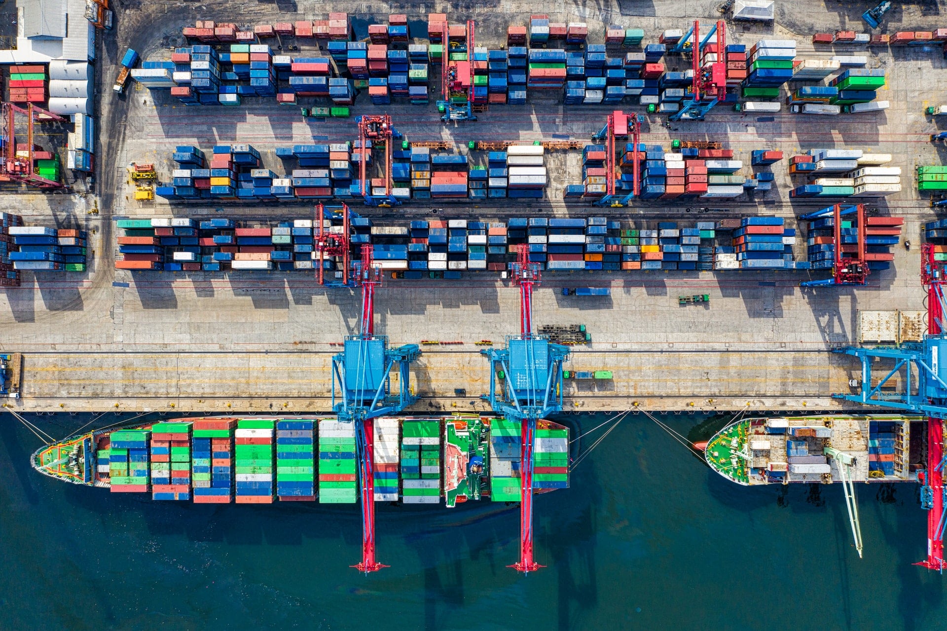 Supply chain leaders should start these six initiatives, including improve internal and external collaboration, to benefit from the circular economy